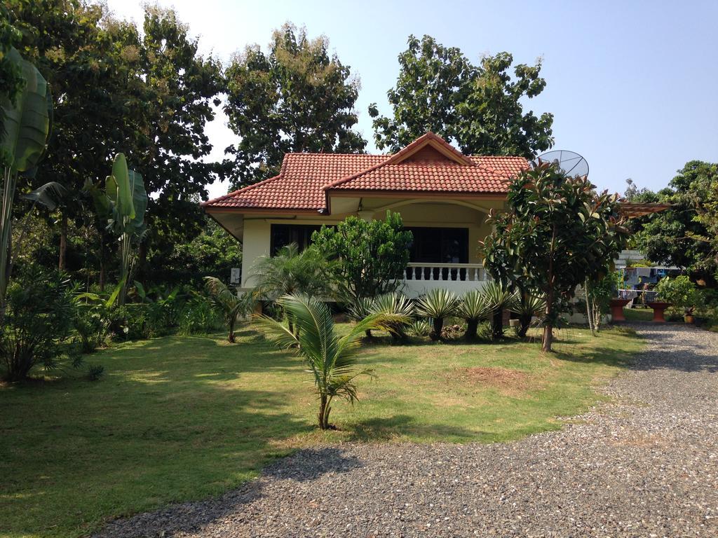 House Of Garden Villa Chiang Rai Exterior photo