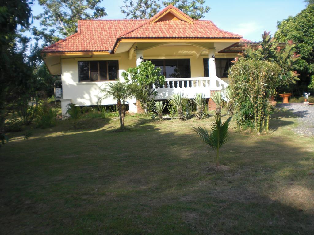 House Of Garden Villa Chiang Rai Exterior photo